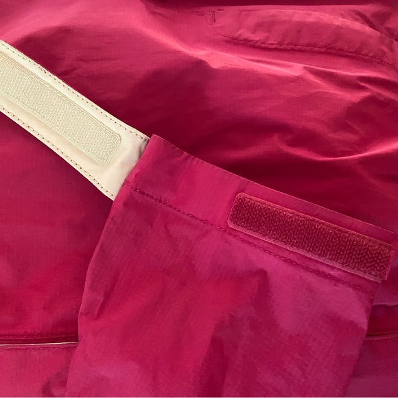 North Face Windbreaker - Picture 6 of 6